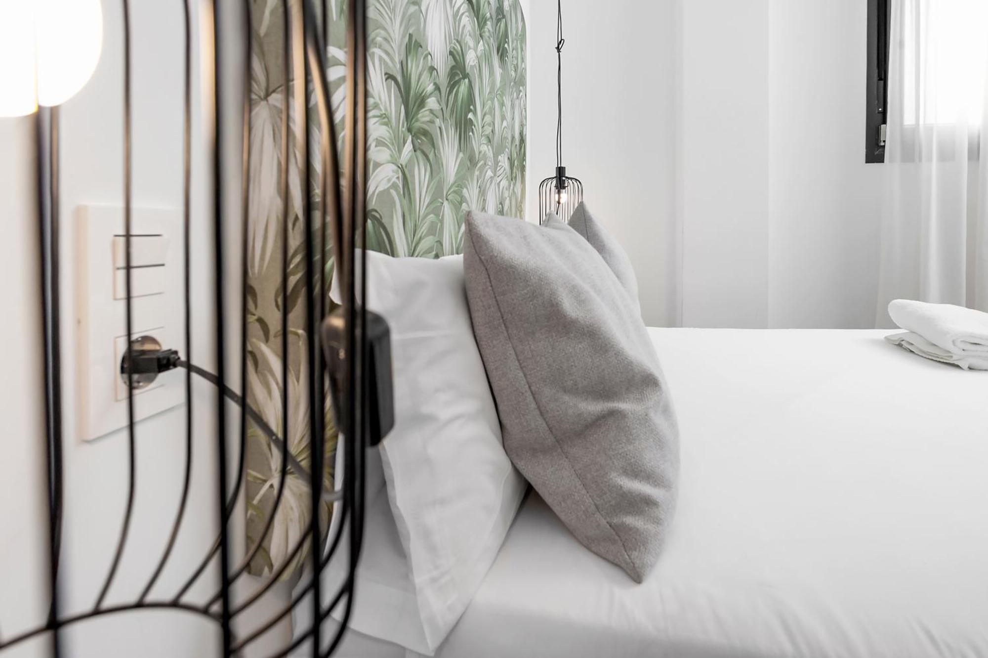 Apartamentos Isabella By Concept Flats Granada Exterior photo